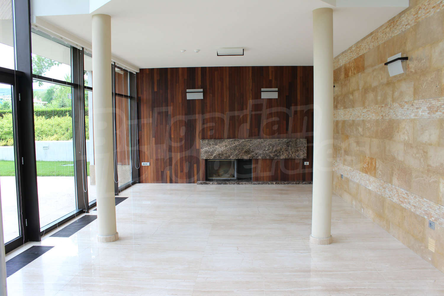 Gallery Picture 16