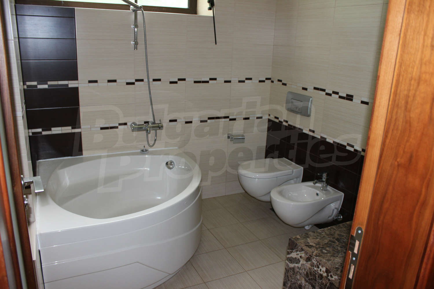 Gallery Picture 21