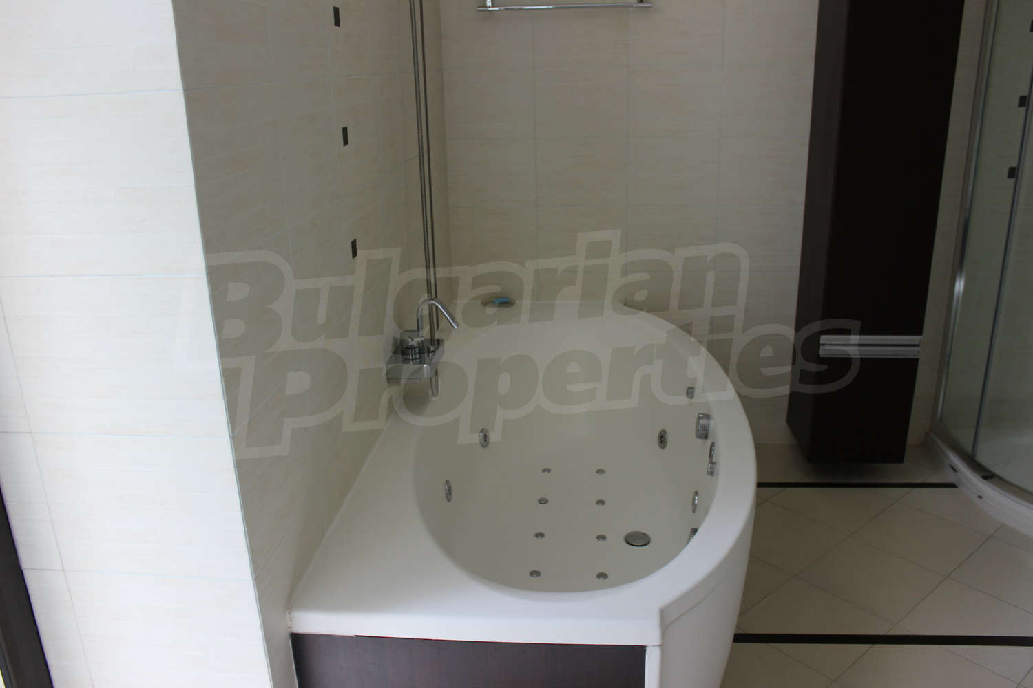 Gallery Picture 27