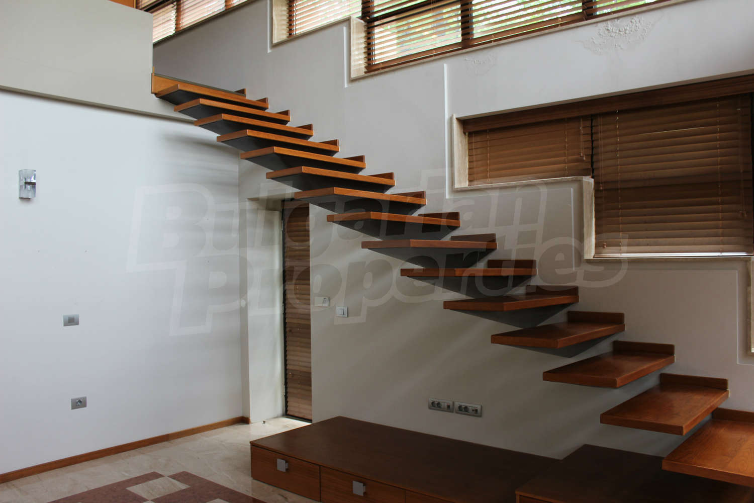 Gallery Picture 32