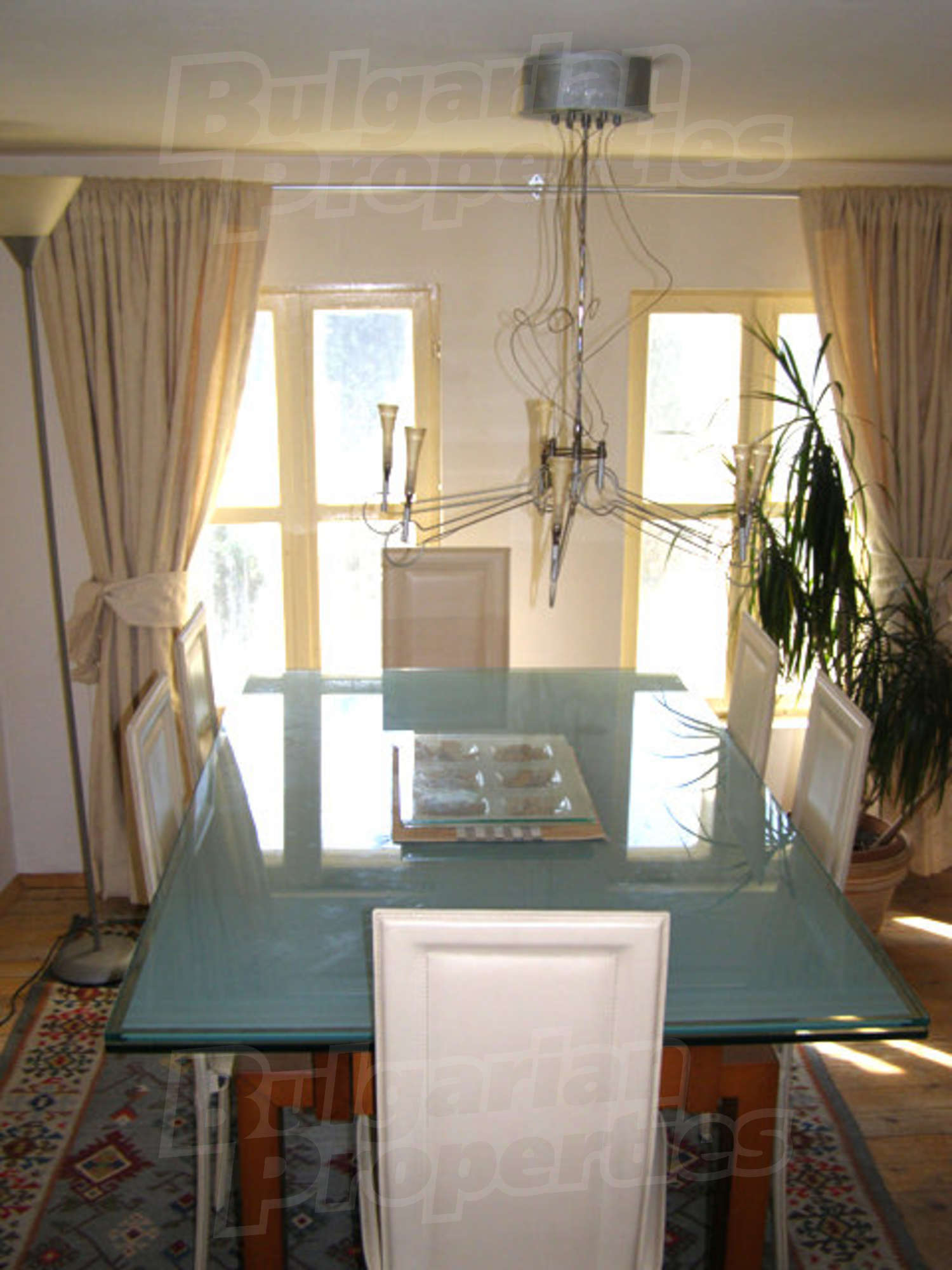 Gallery Picture 3
