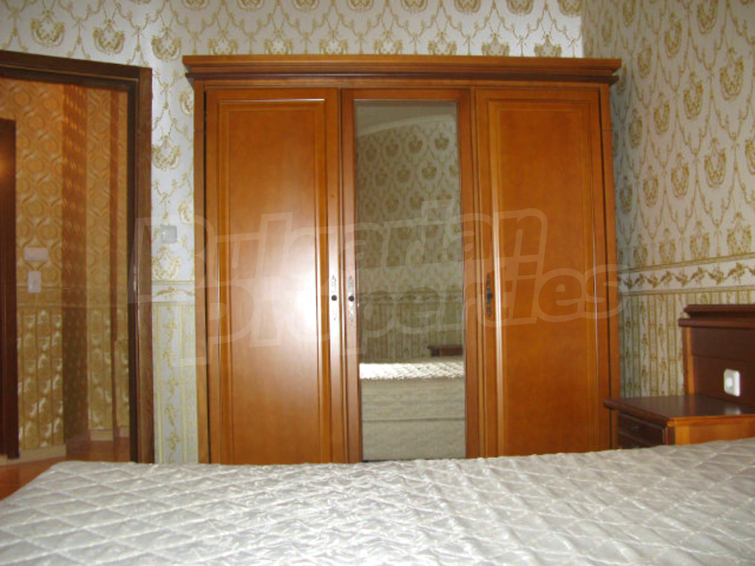 Gallery Picture 10