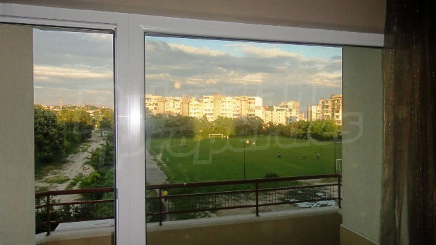 Gallery Picture 12