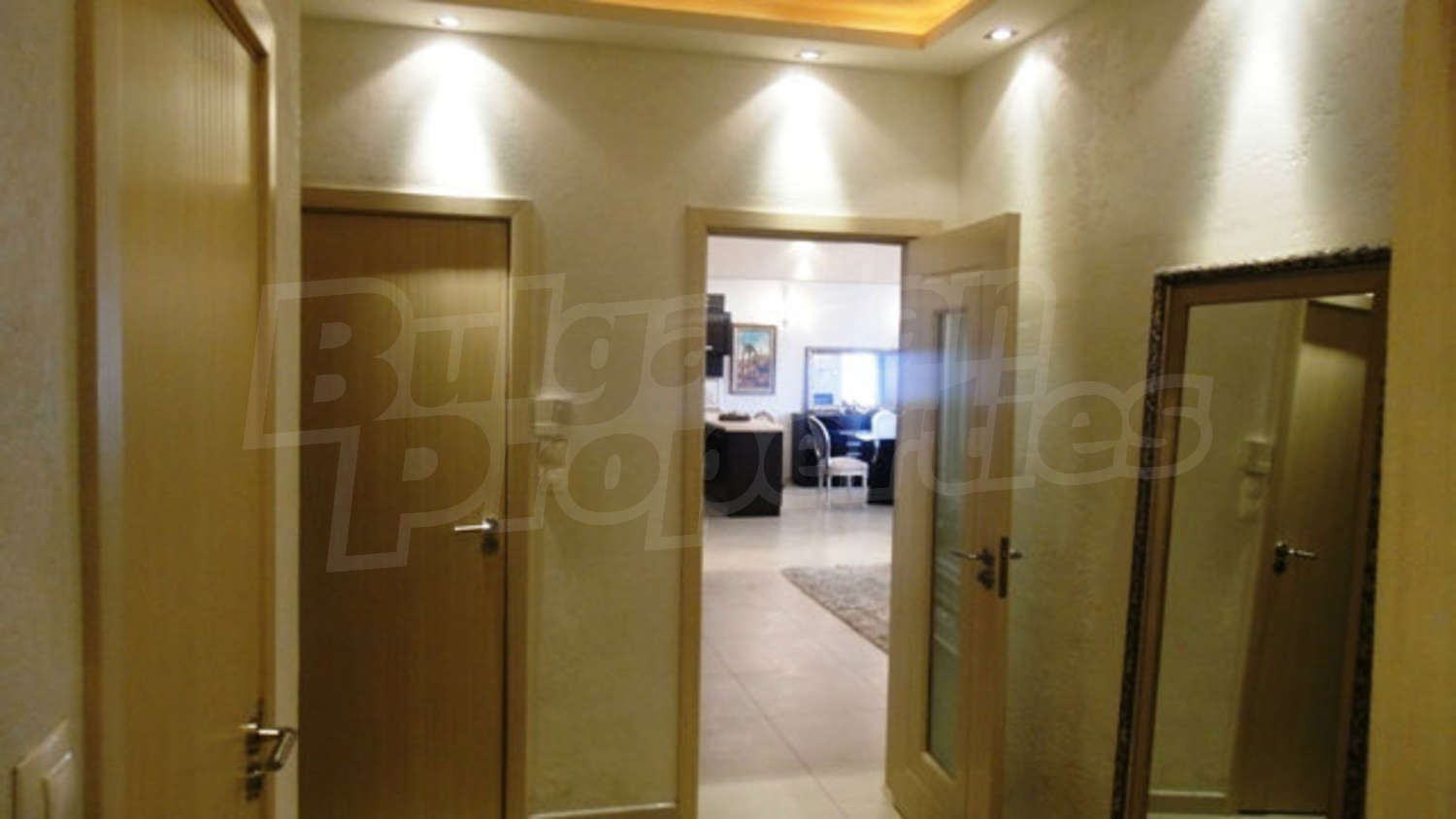 Gallery Picture 15