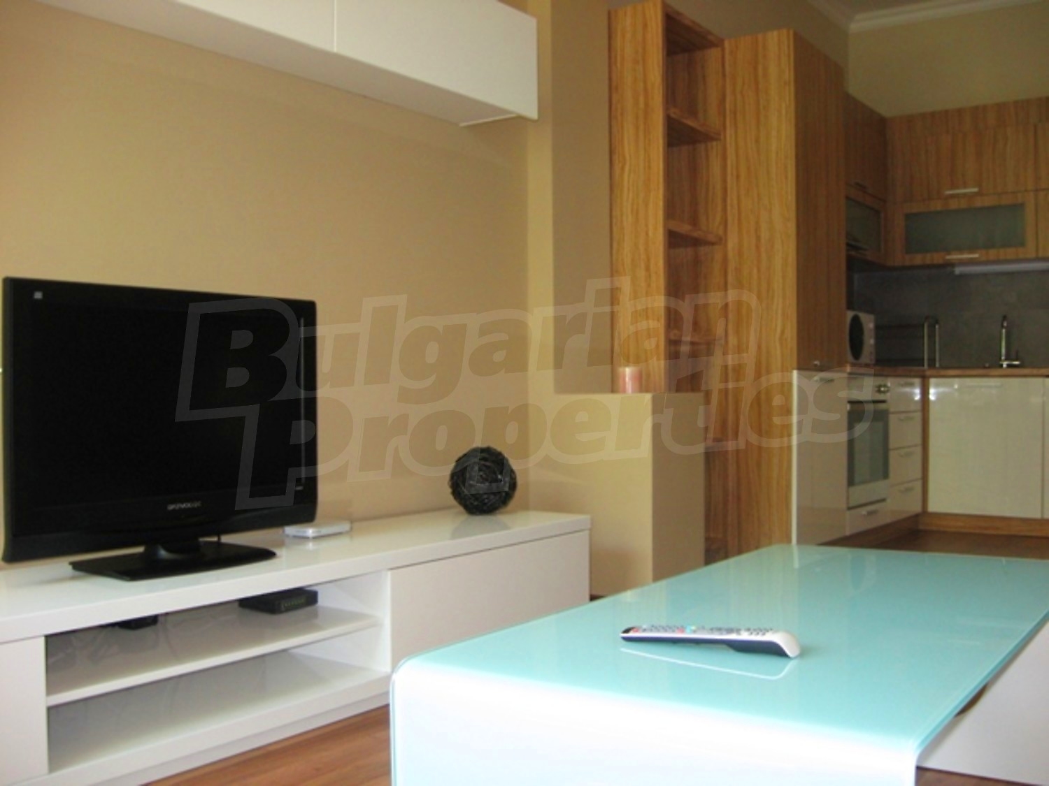 Gallery Picture 4