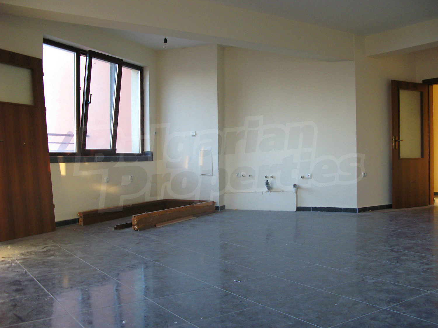 Gallery Picture 4