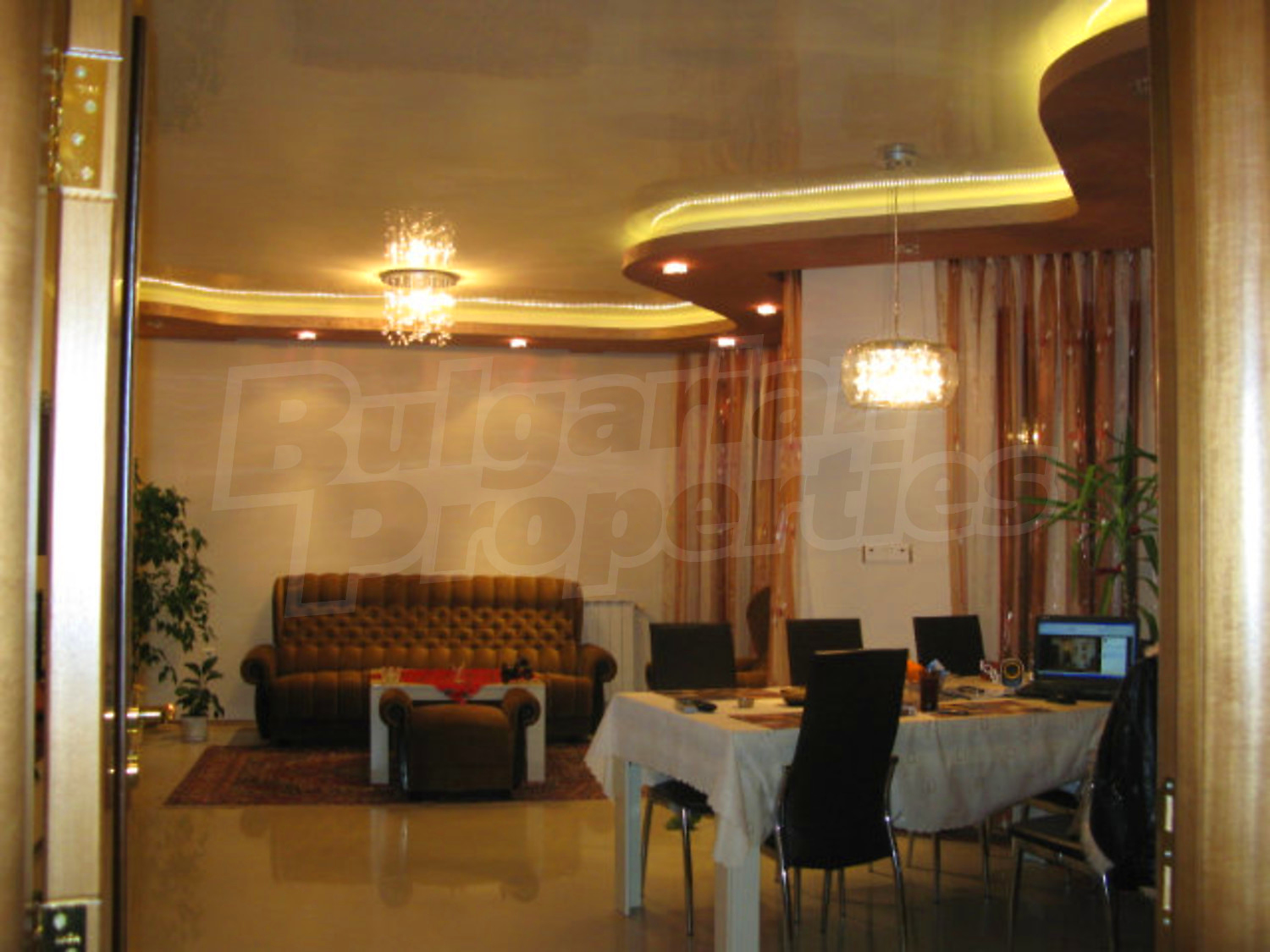 Gallery Picture 11