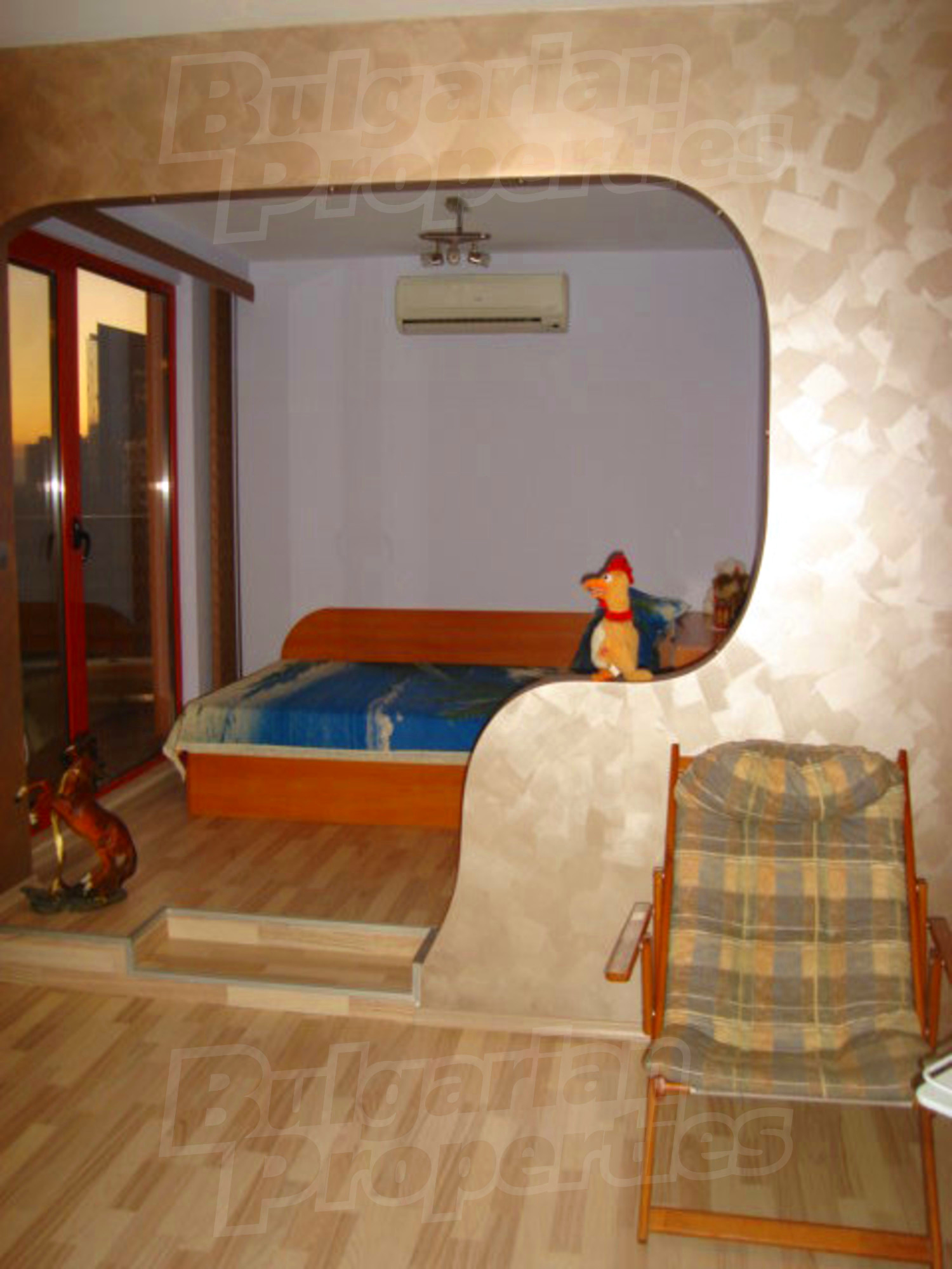 Gallery Picture 16