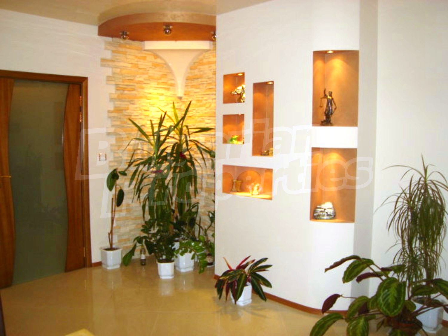 Gallery Picture 2