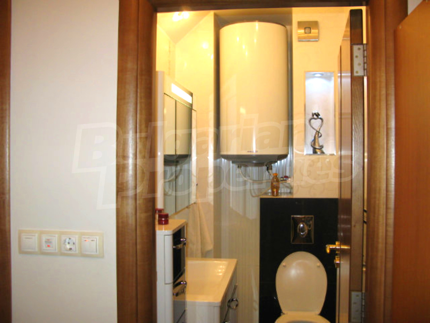Gallery Picture 30