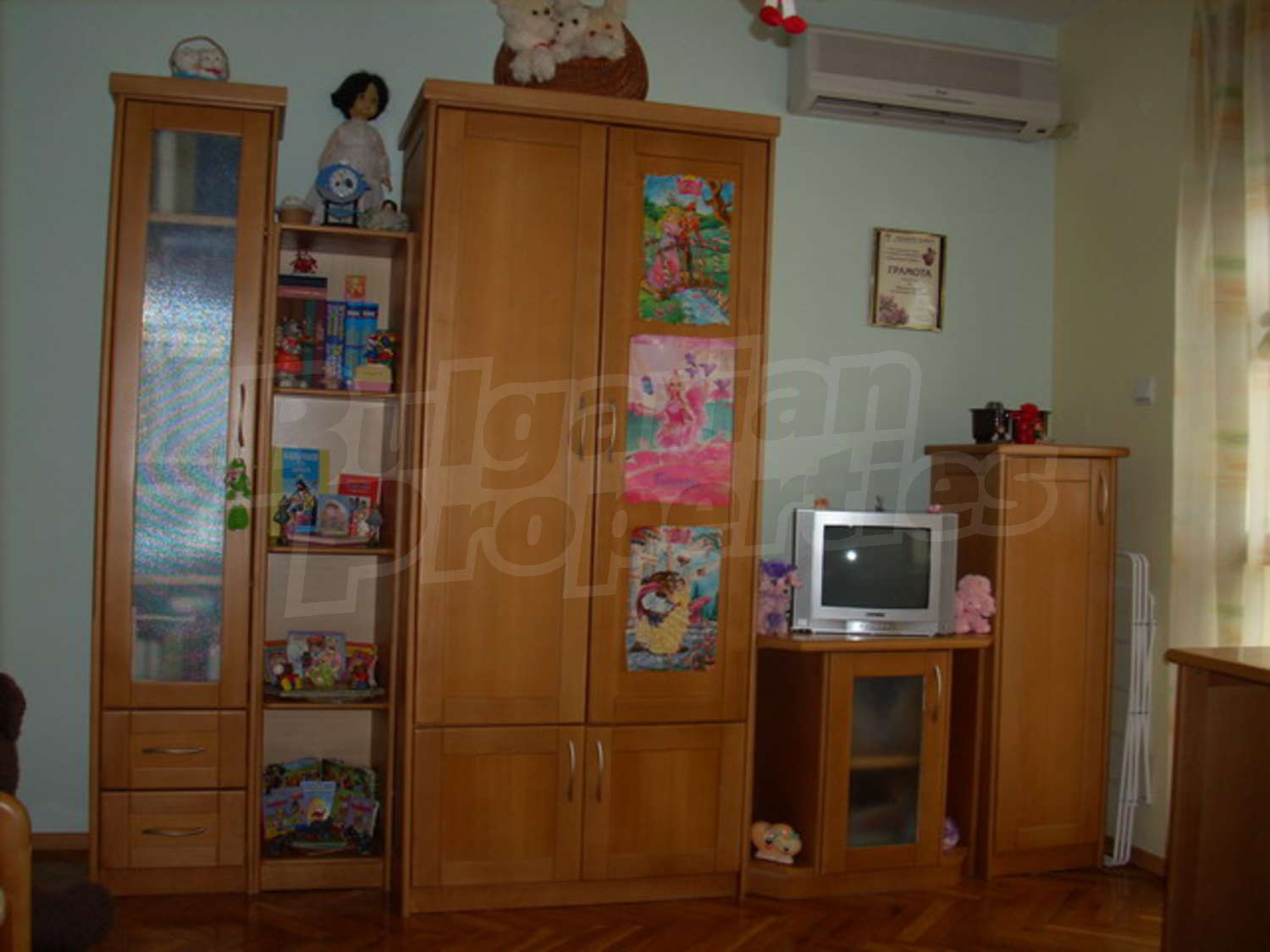 Gallery Picture 4