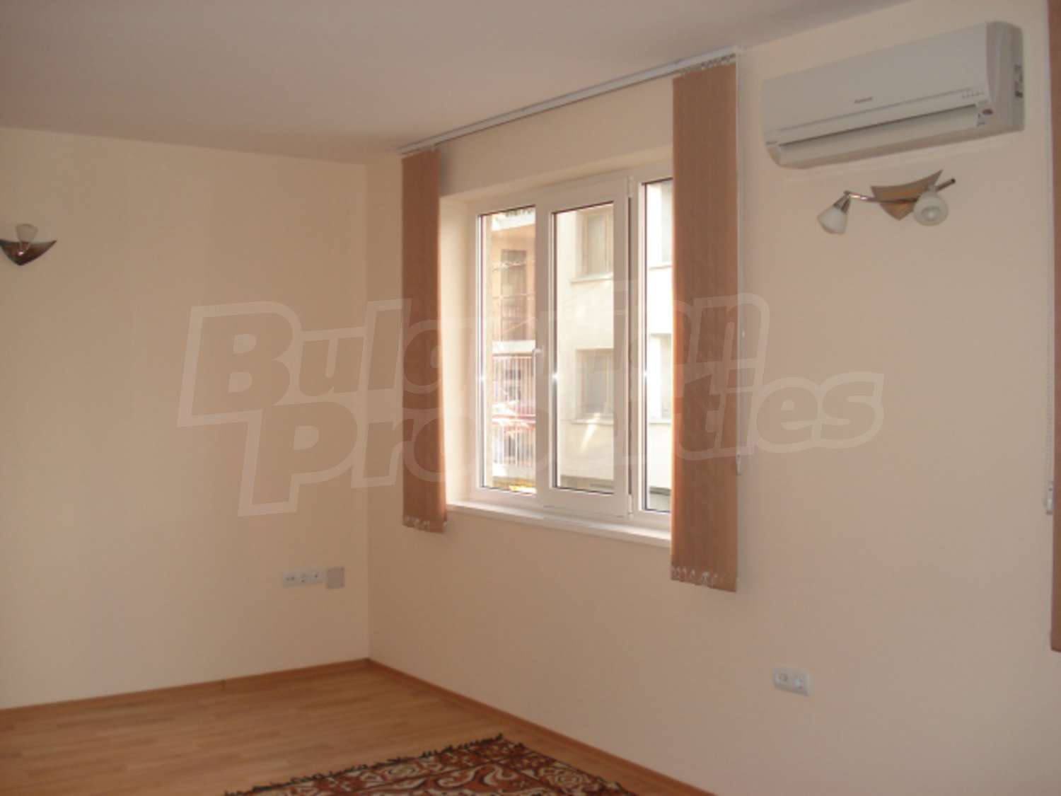 Gallery Picture 5