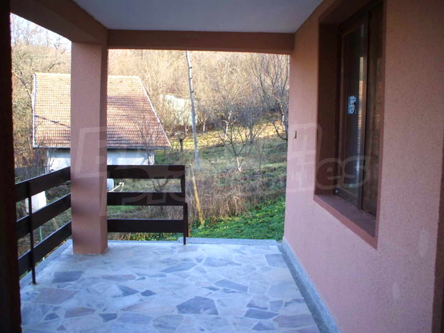 Gallery Picture 35