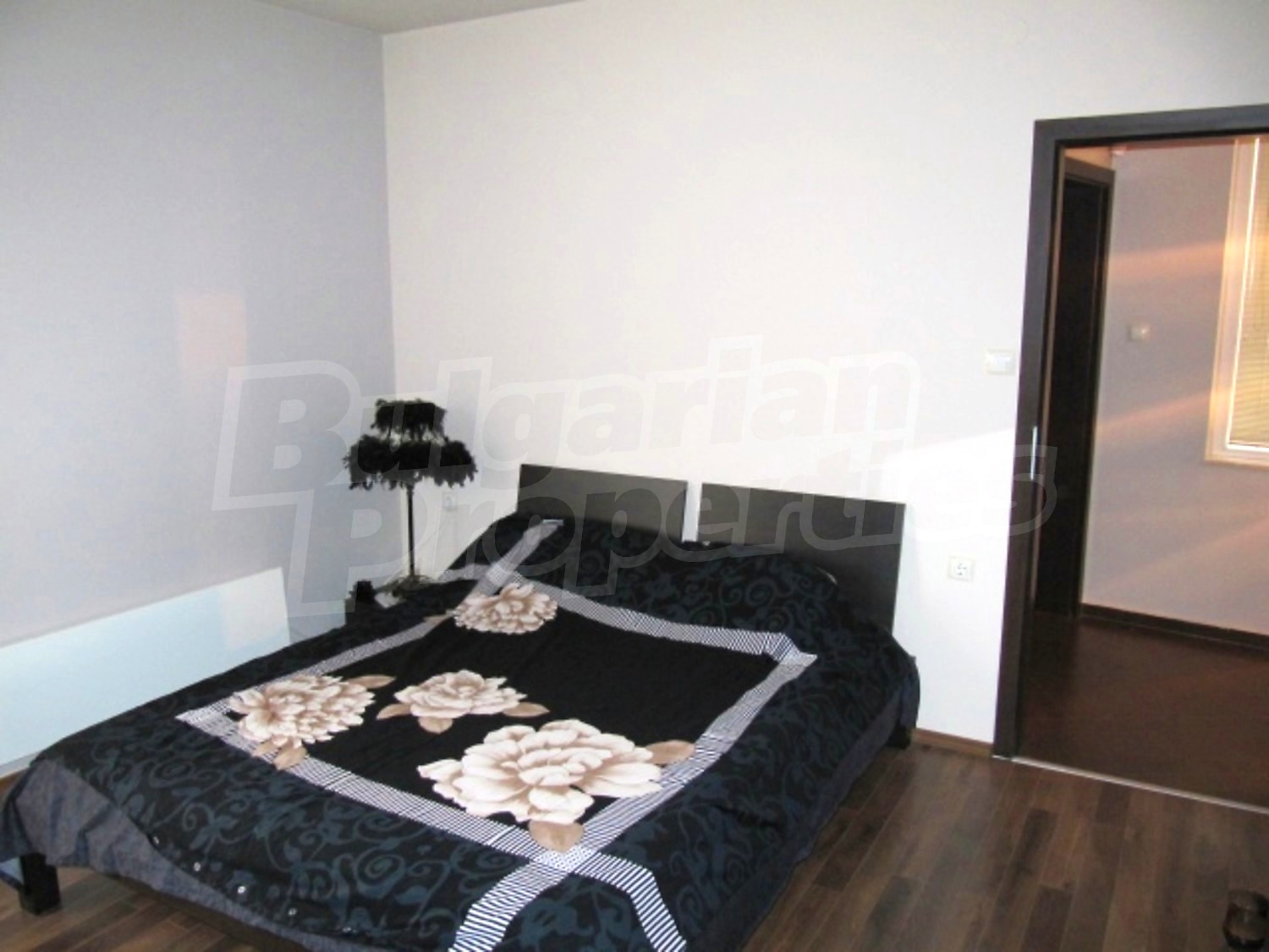 Gallery Picture 11