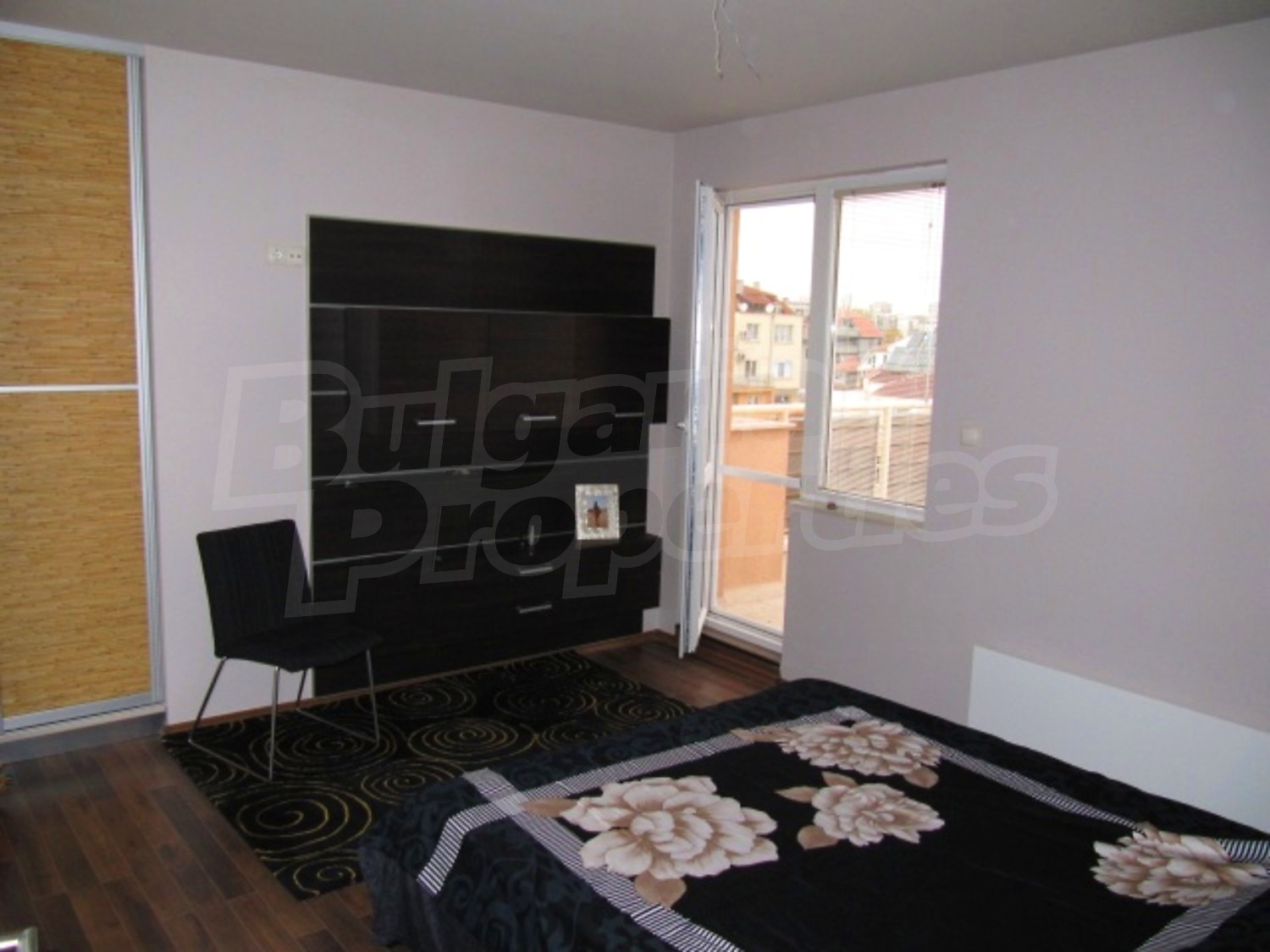 Gallery Picture 14