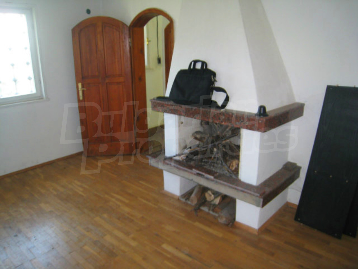 Gallery Picture 12