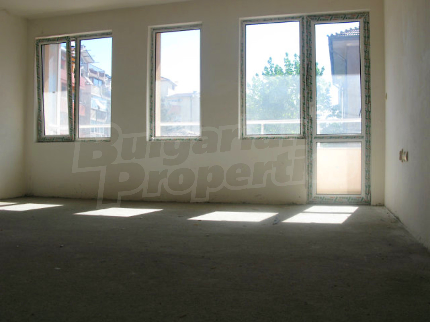 Gallery Picture 12