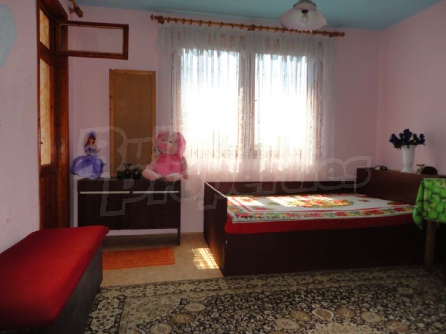 Gallery Picture 28