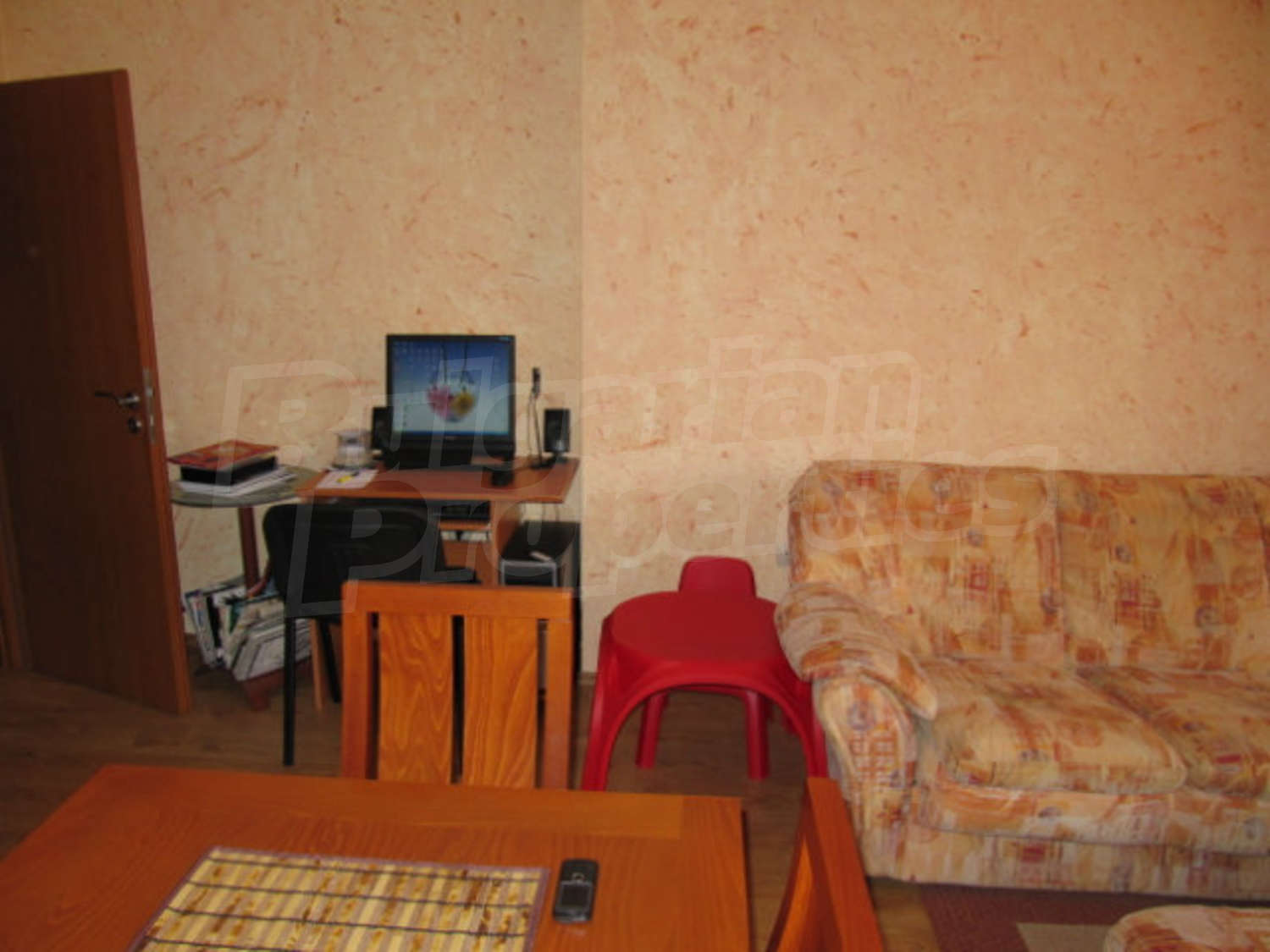Gallery Picture 9