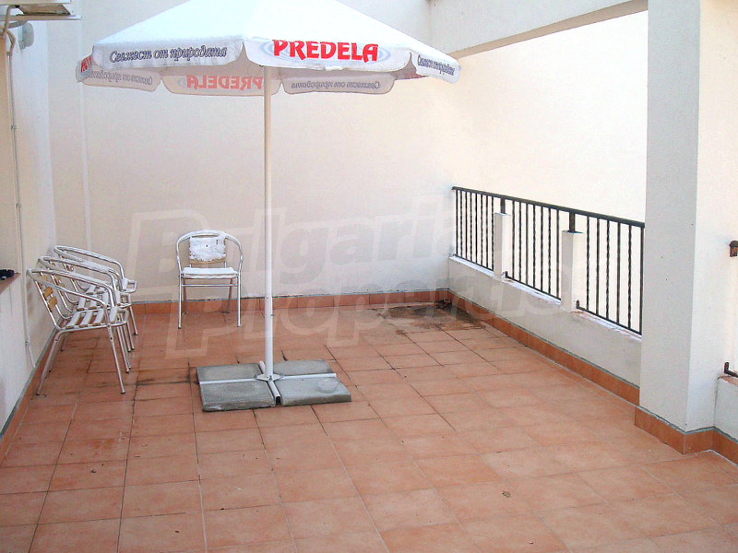 Gallery Picture 13