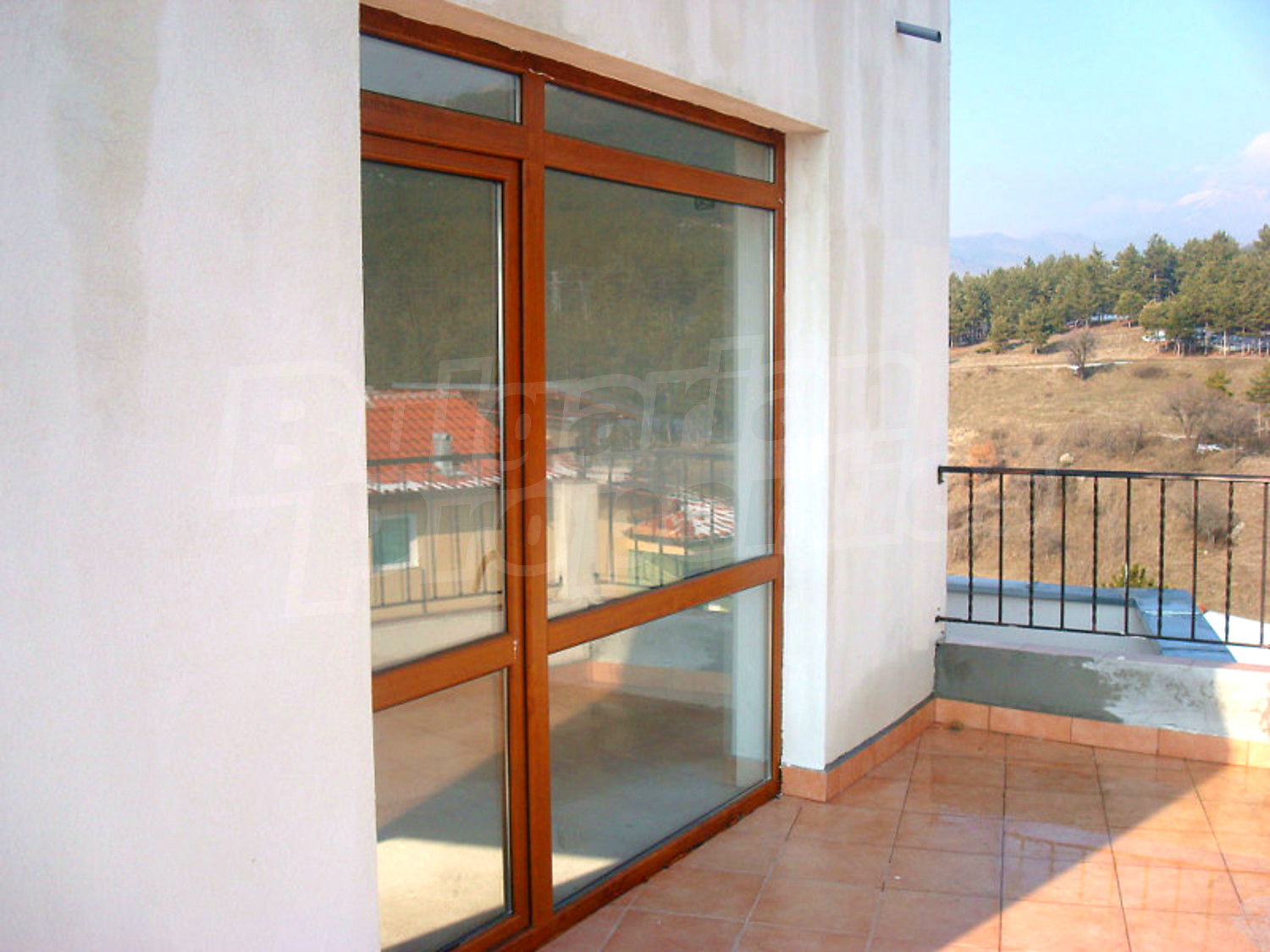 Gallery Picture 10