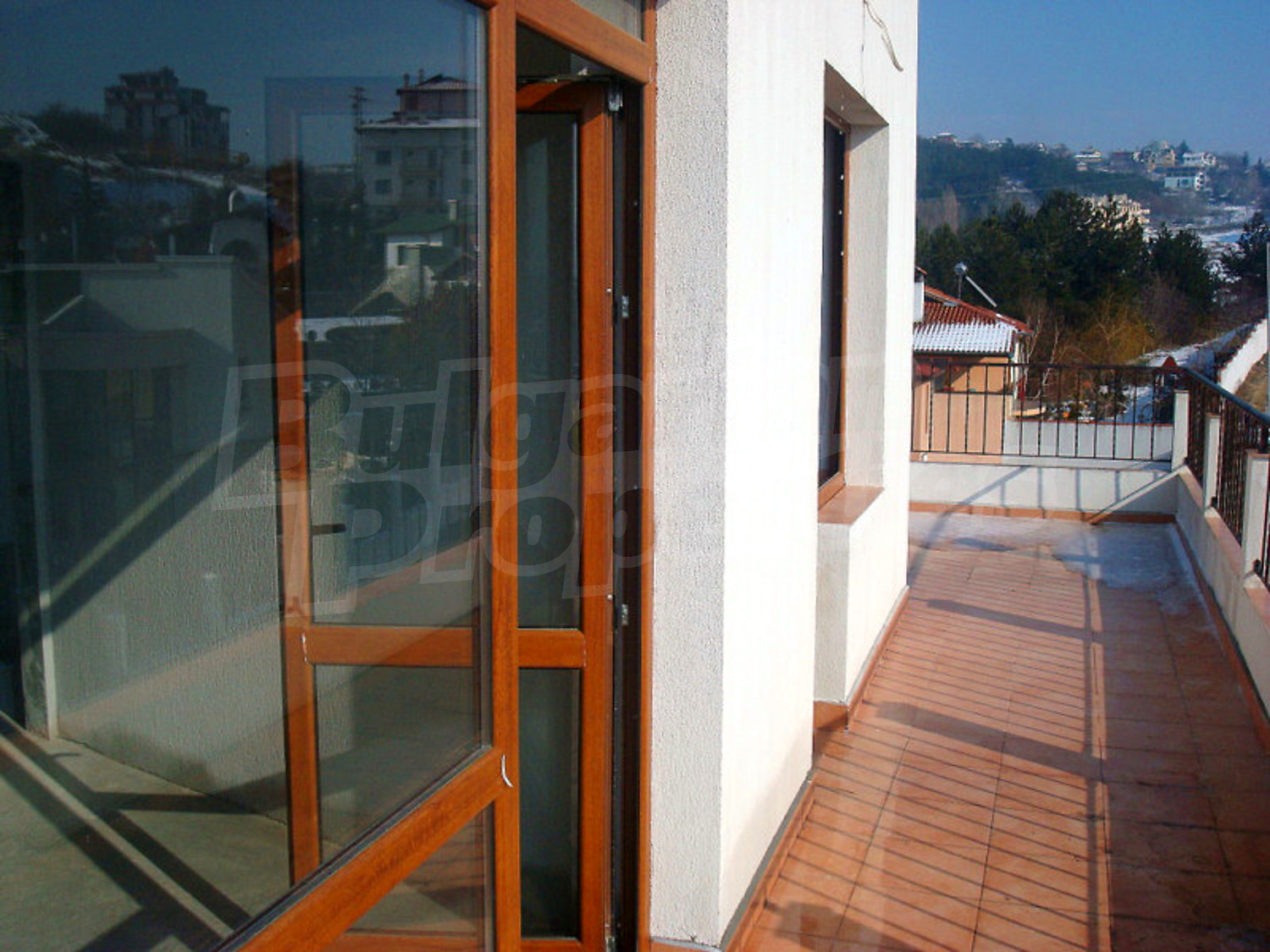 Gallery Picture 9