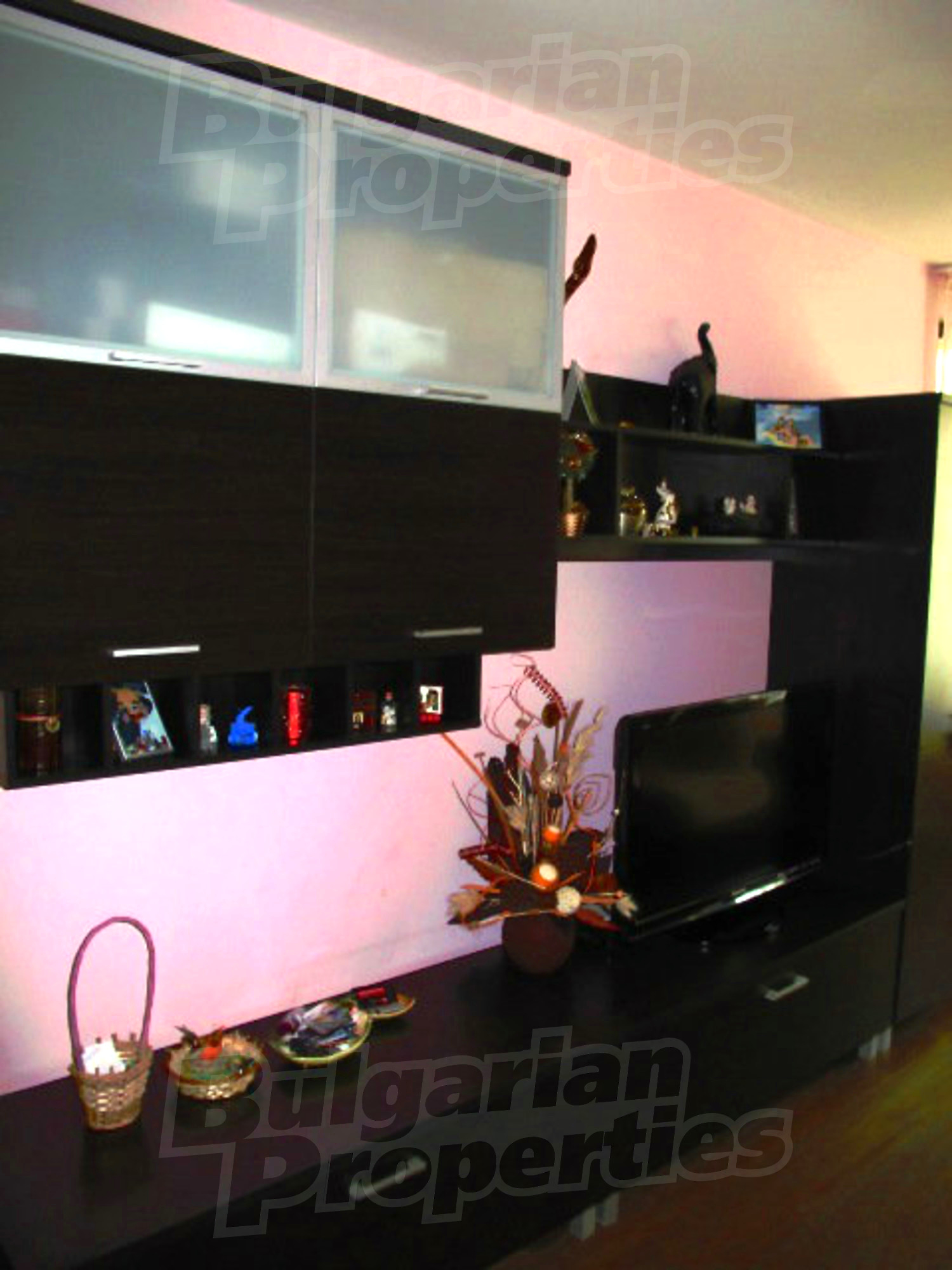 Gallery Picture 8