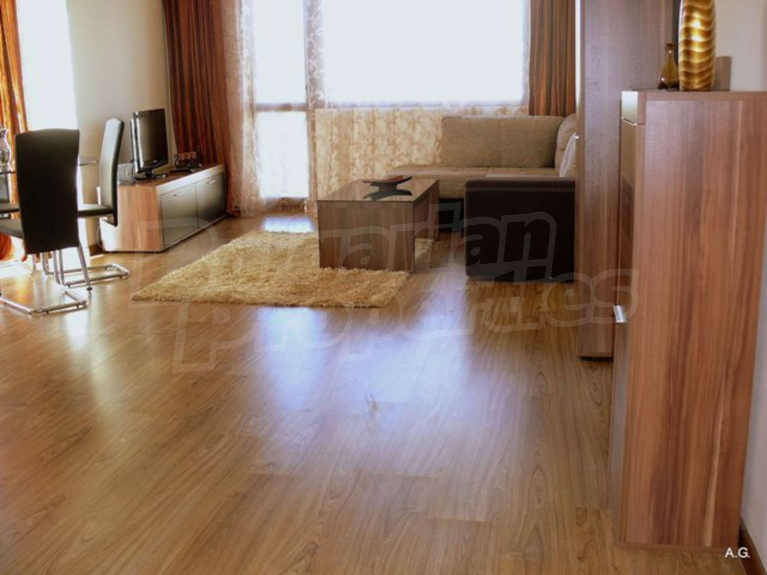 Gallery Picture 3
