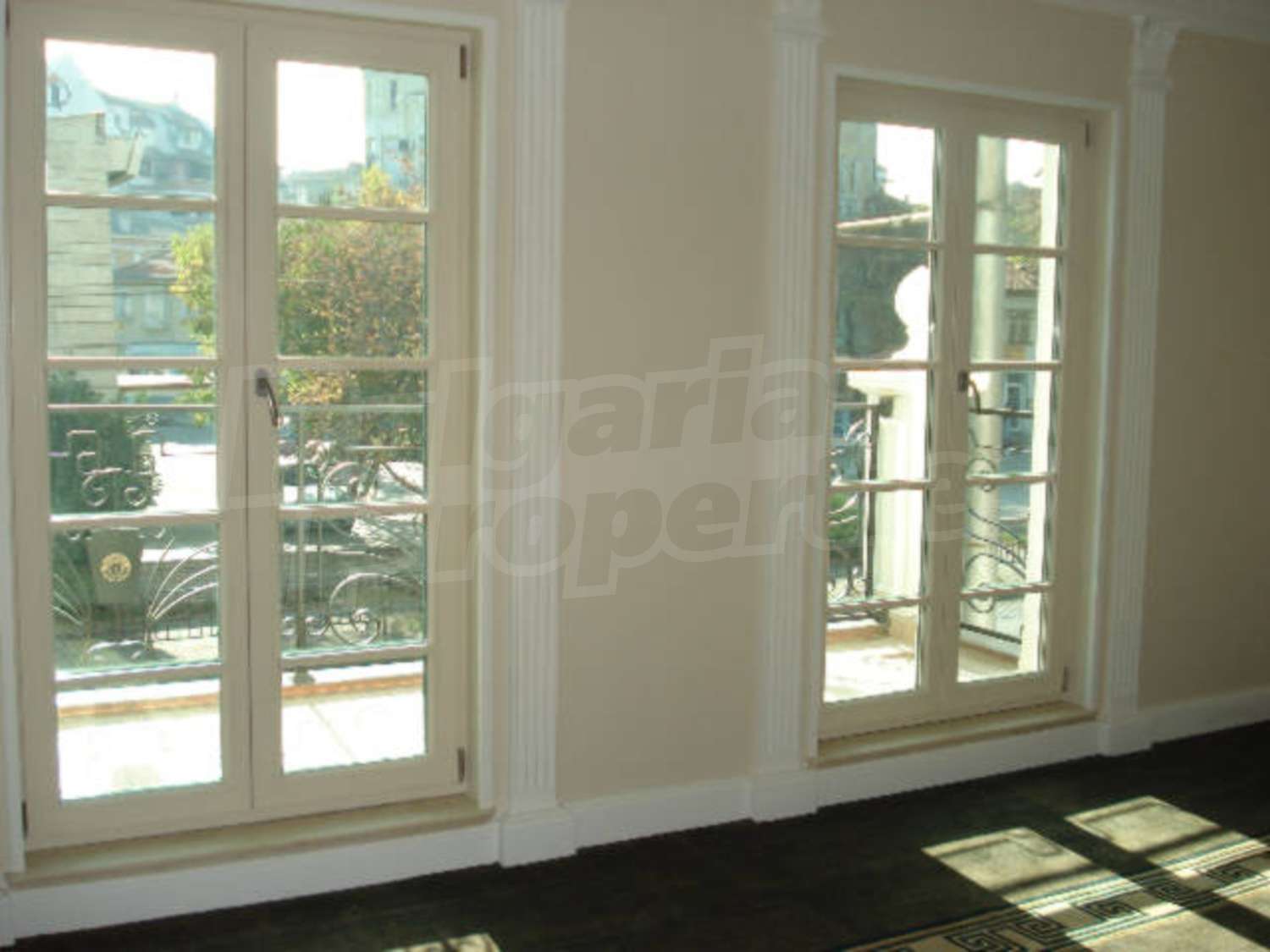 Gallery Picture 12