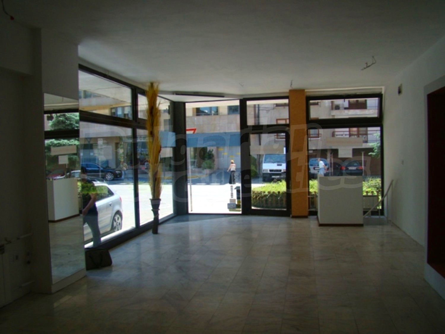 Gallery Picture 9