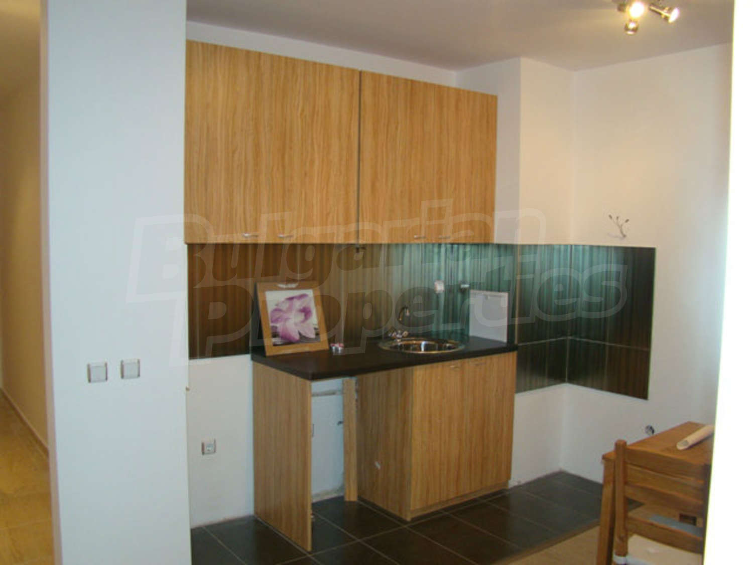 Gallery Picture 2