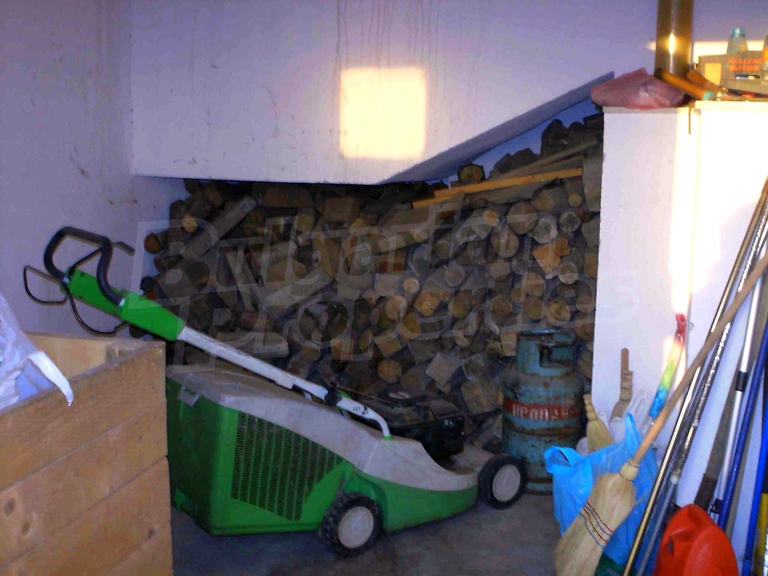 Gallery Picture 15