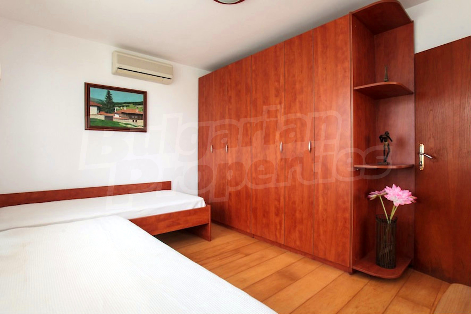 Gallery Picture 38