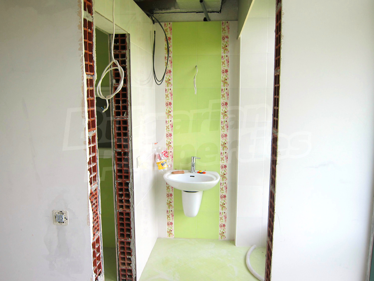 Gallery Picture 10