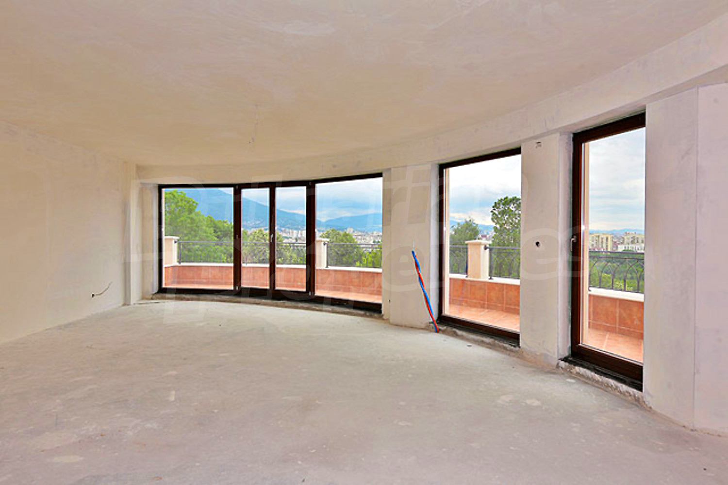 Gallery Picture 6