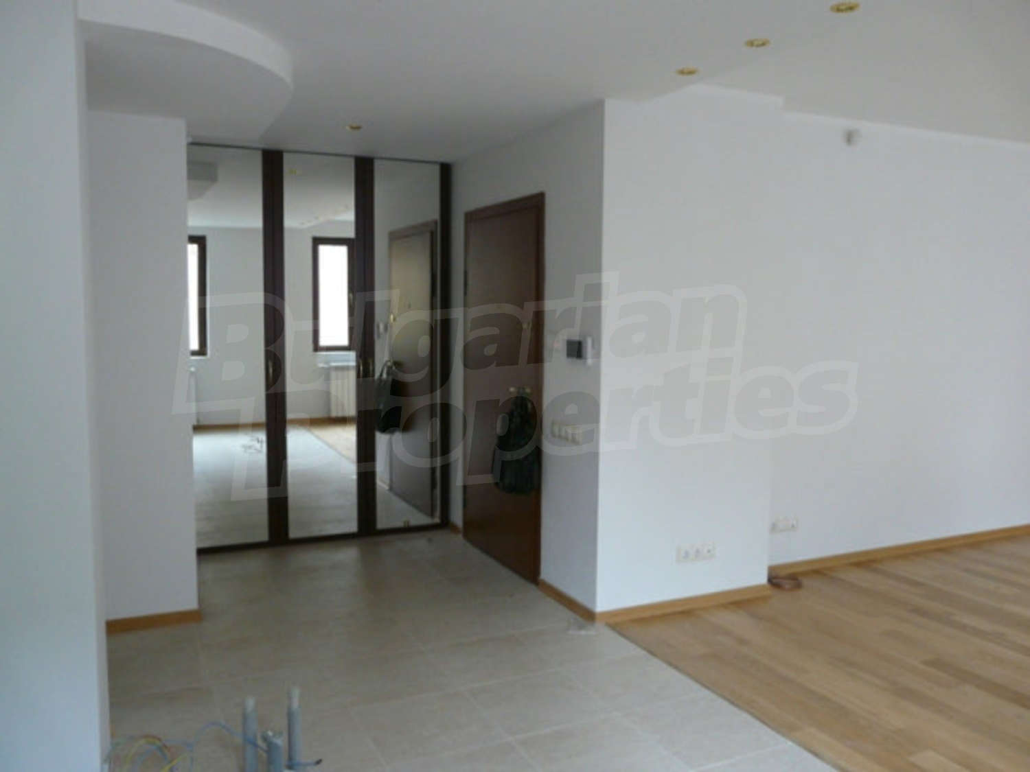 Gallery Picture 27