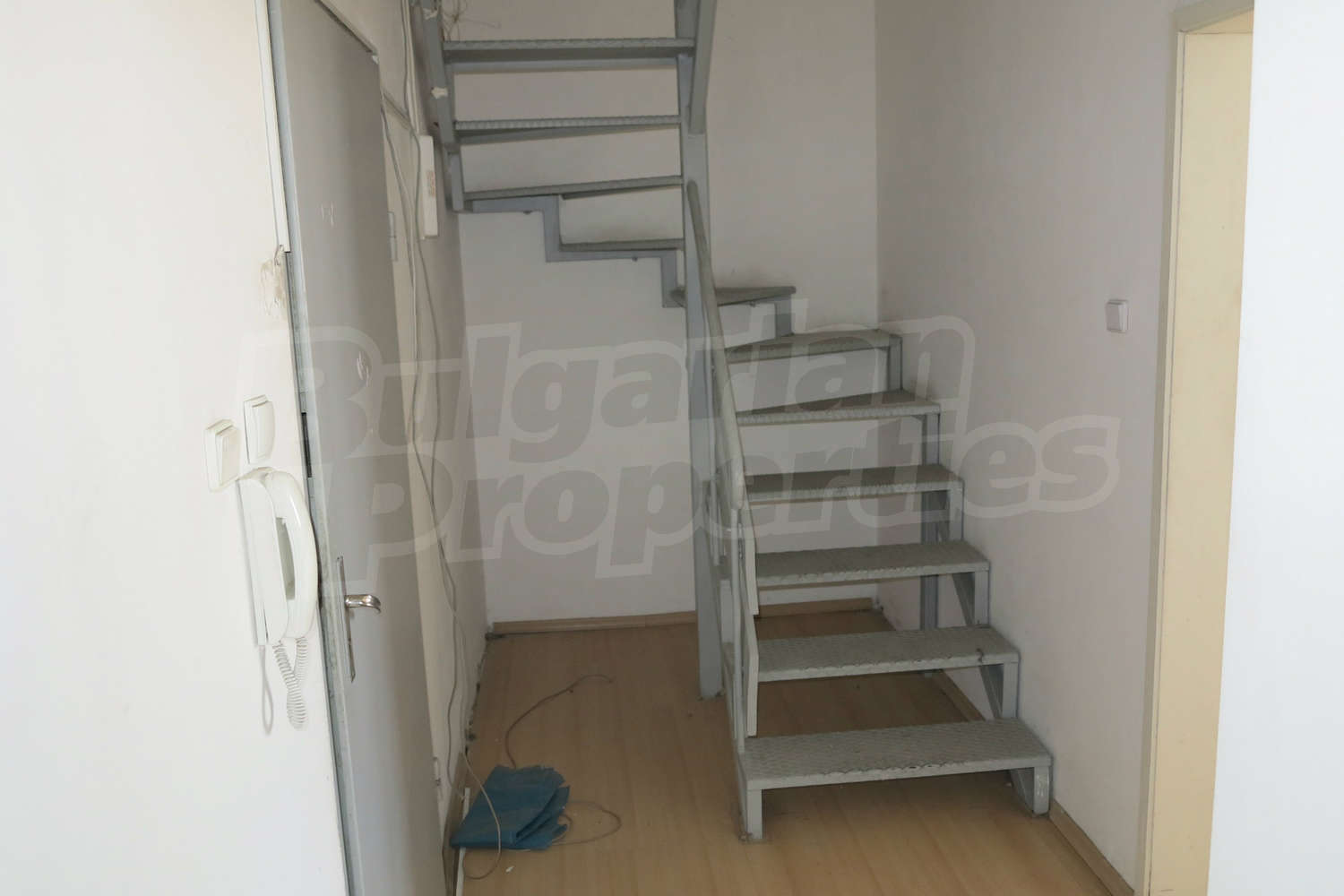 Gallery Picture 5