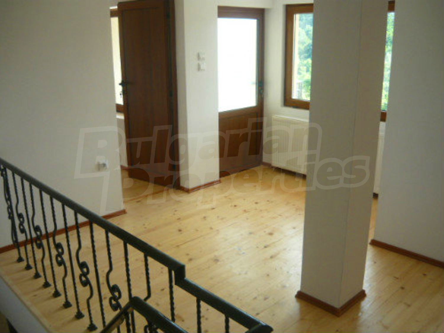 Gallery Picture 10