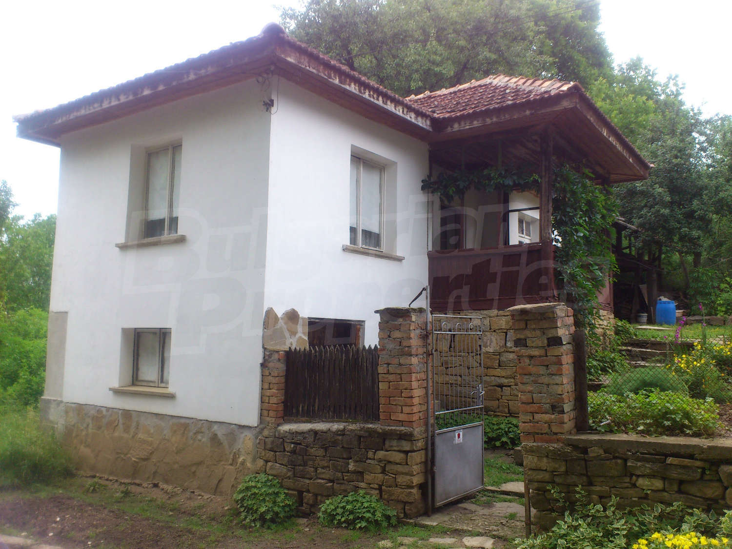 House for sale near Gabrovo, Bulgaria. Little House in the mountains