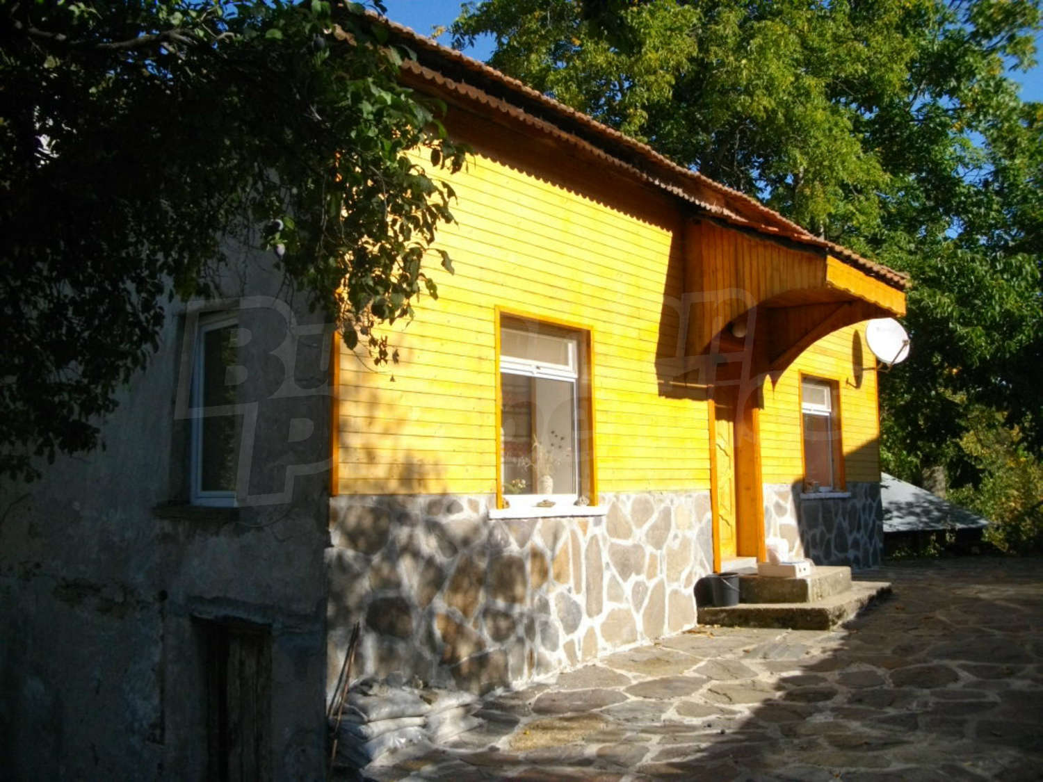 Gallery Picture 3
