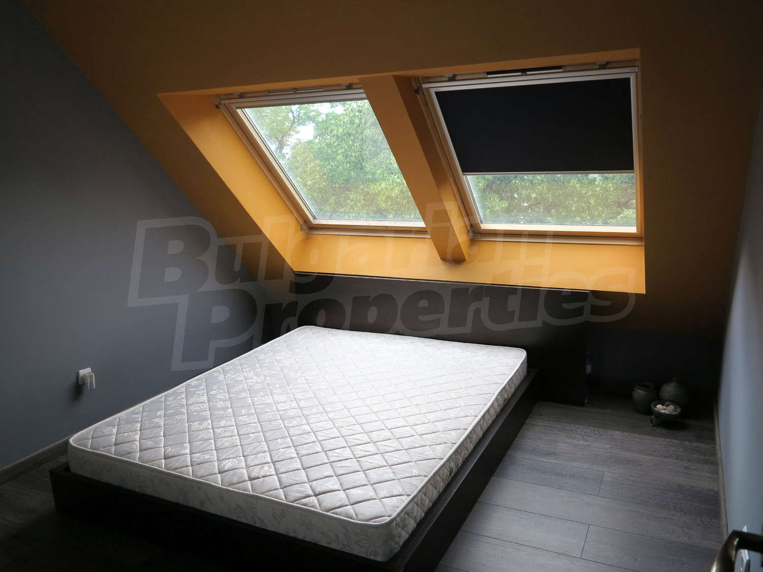 Gallery Picture 2