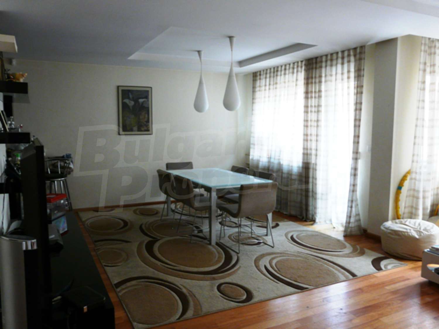 Gallery Picture 5