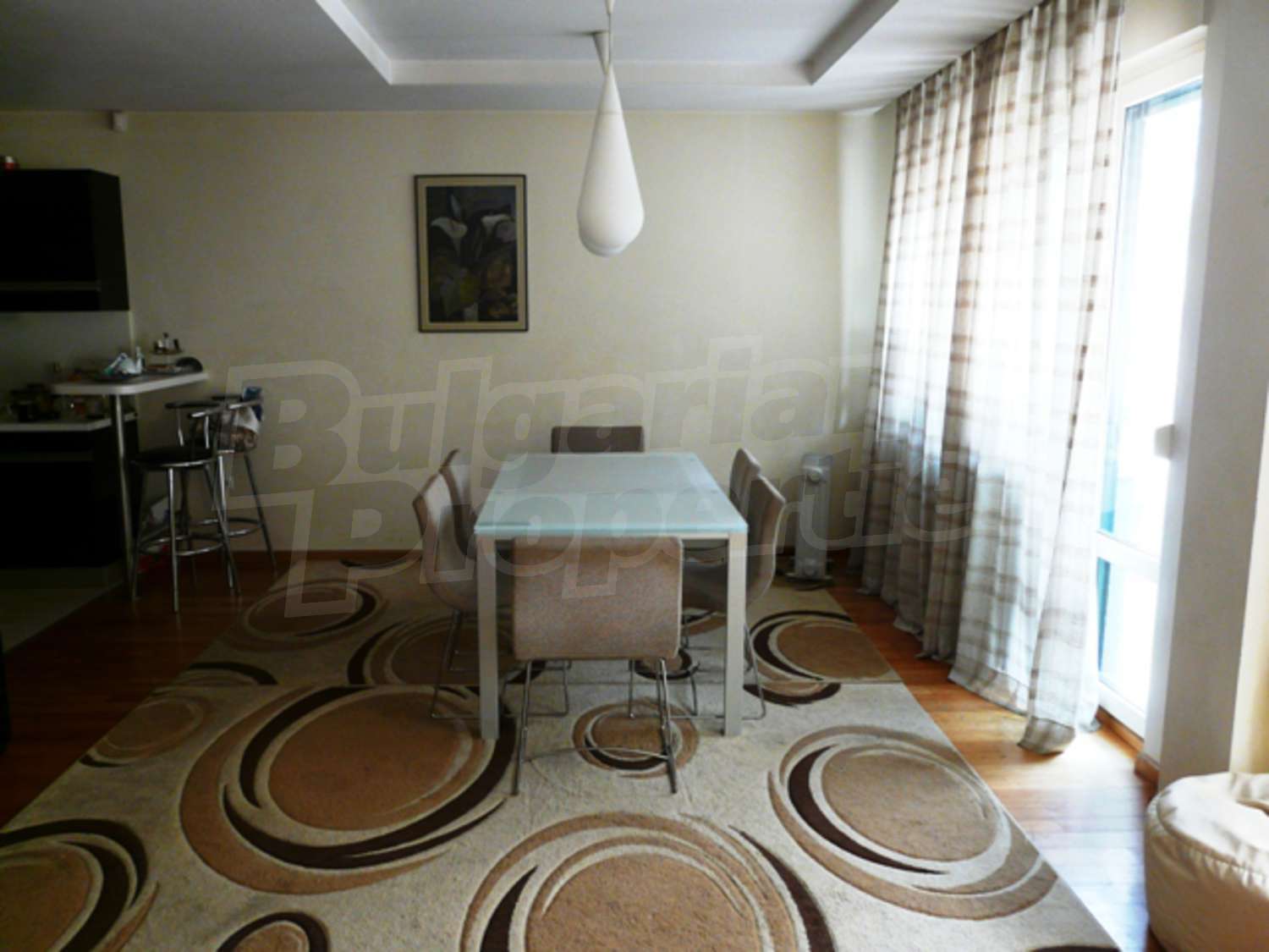 Gallery Picture 6