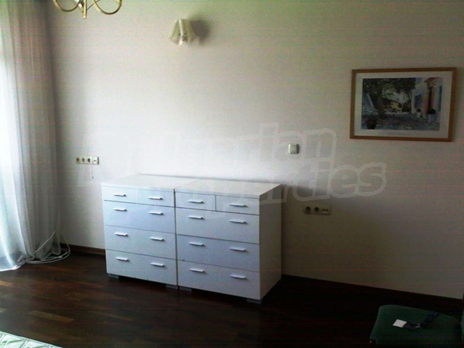 Gallery Picture 11