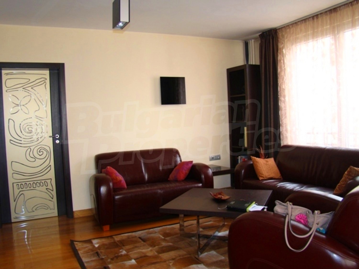 Gallery Picture 12