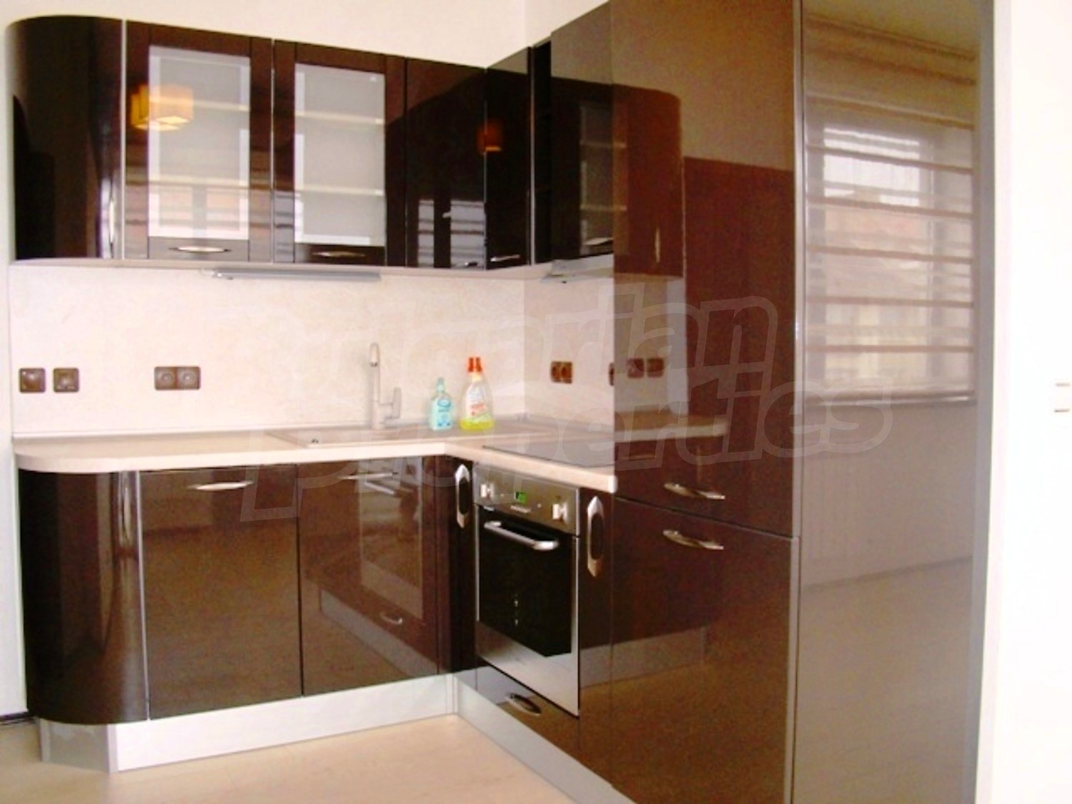 Gallery Picture 10