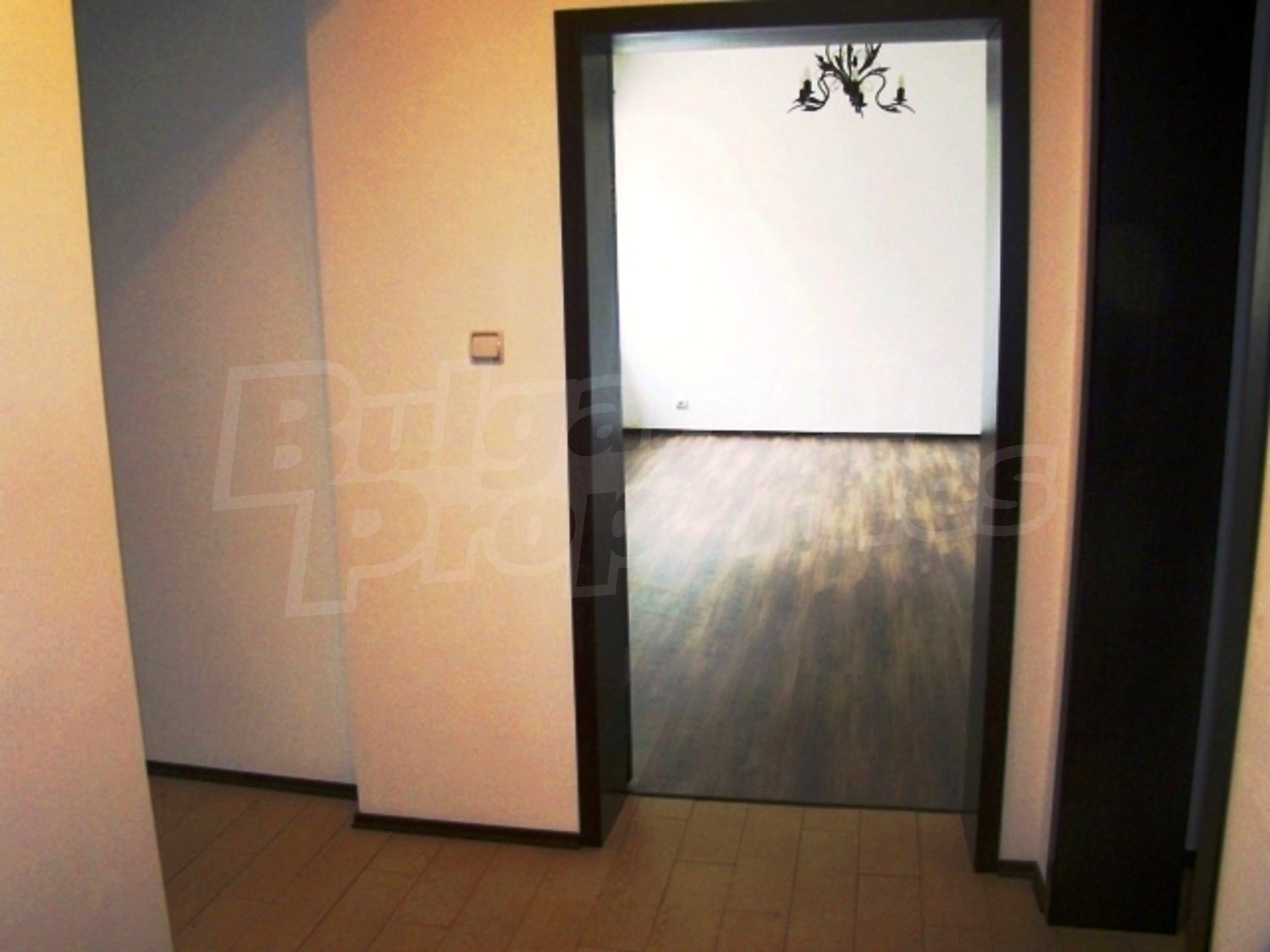 Gallery Picture 4
