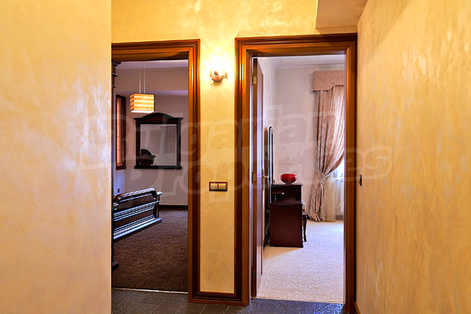 Gallery Picture 28