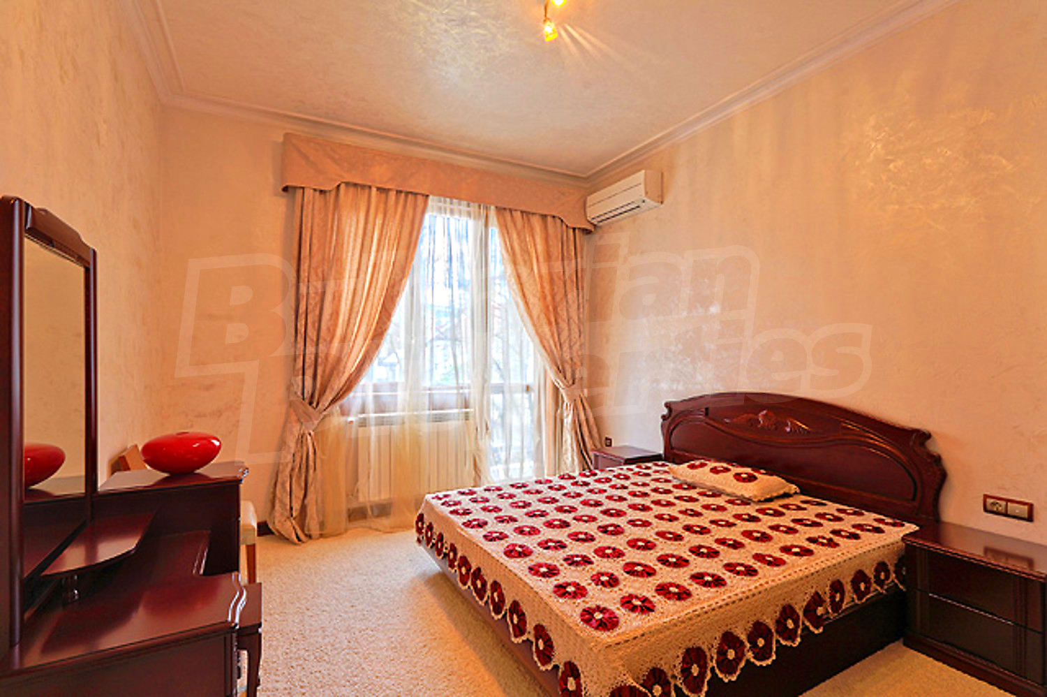 Gallery Picture 29