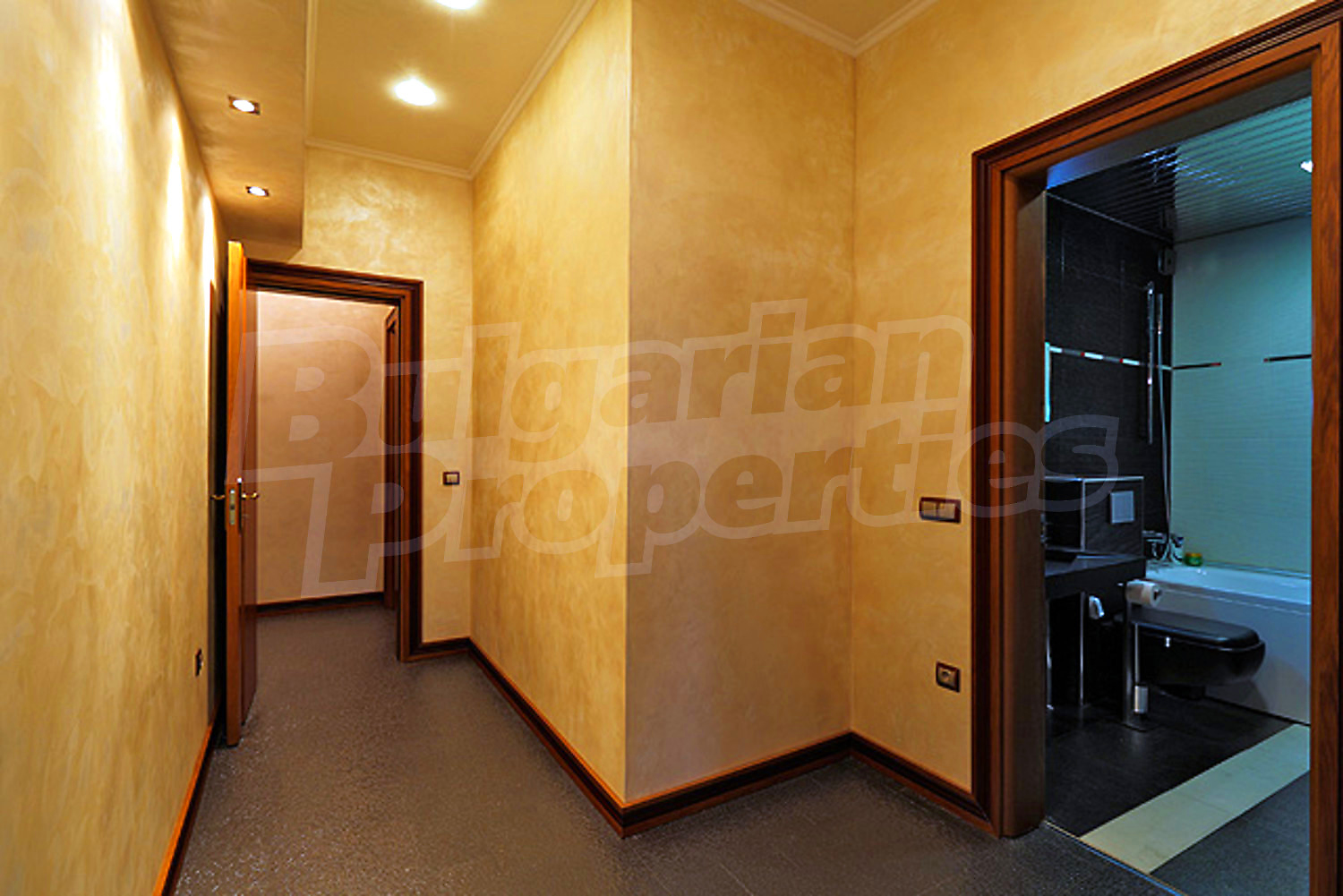 Gallery Picture 32